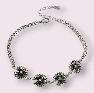NEW Sterling Silver Daisy  FLOWER Bracelet